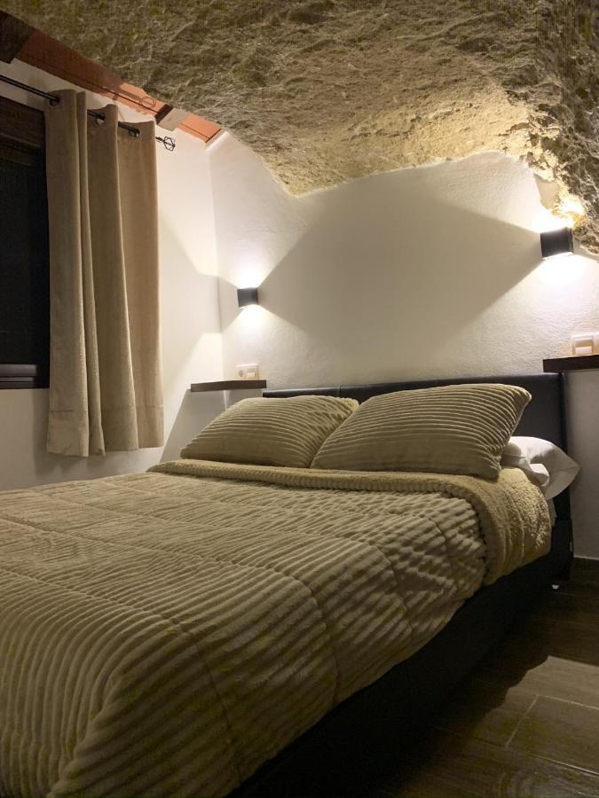 Apartamentos3Cuevas Setenil De Las Bodegas Ngoại thất bức ảnh